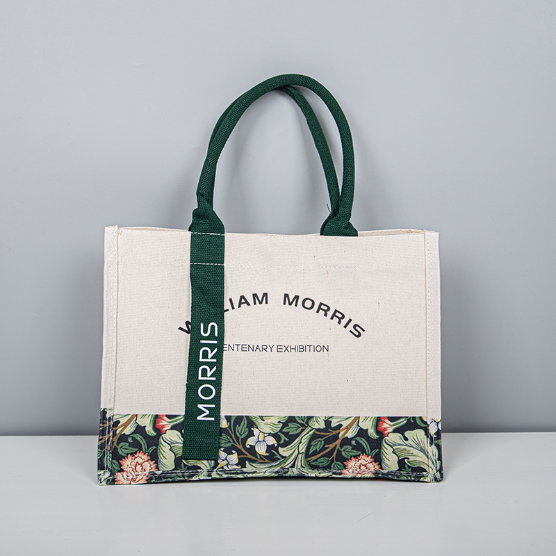 Do you, too, want one of these botanical pattern canvas bags to express your love of life?