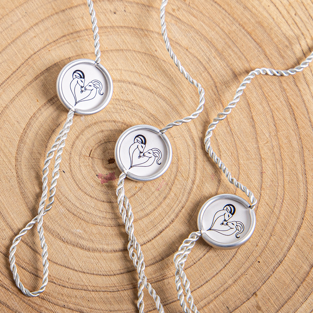 Custom Logo Hang Tag String Design Printed Features Hanging String Seal Tag for Clothes Shoes Bags Permanent Use