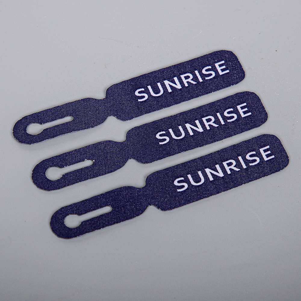 OEKO-TEX Luxury Woven Label Die Cutting Custom Woven Zipper Puller for Clothing