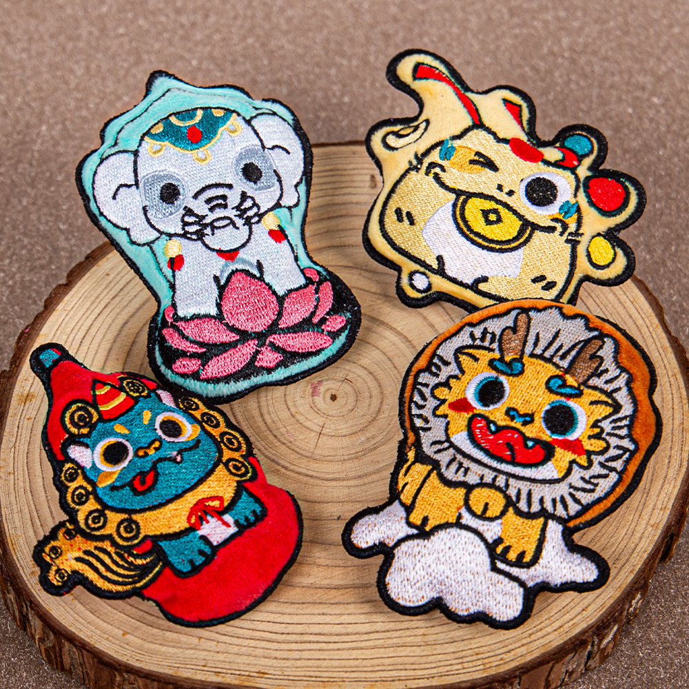 Cotton filled badges: small and exquisite, brighten up your life