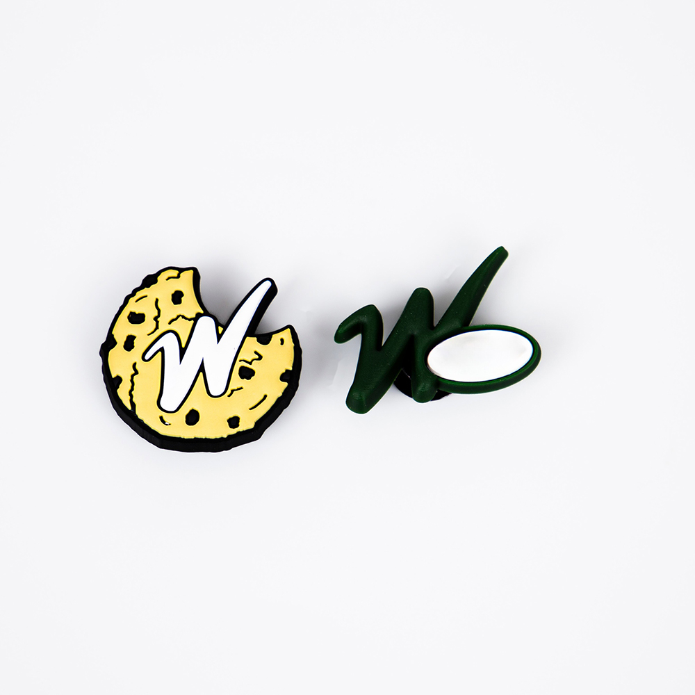 What’s it like to pin a cookie to your clothes?
