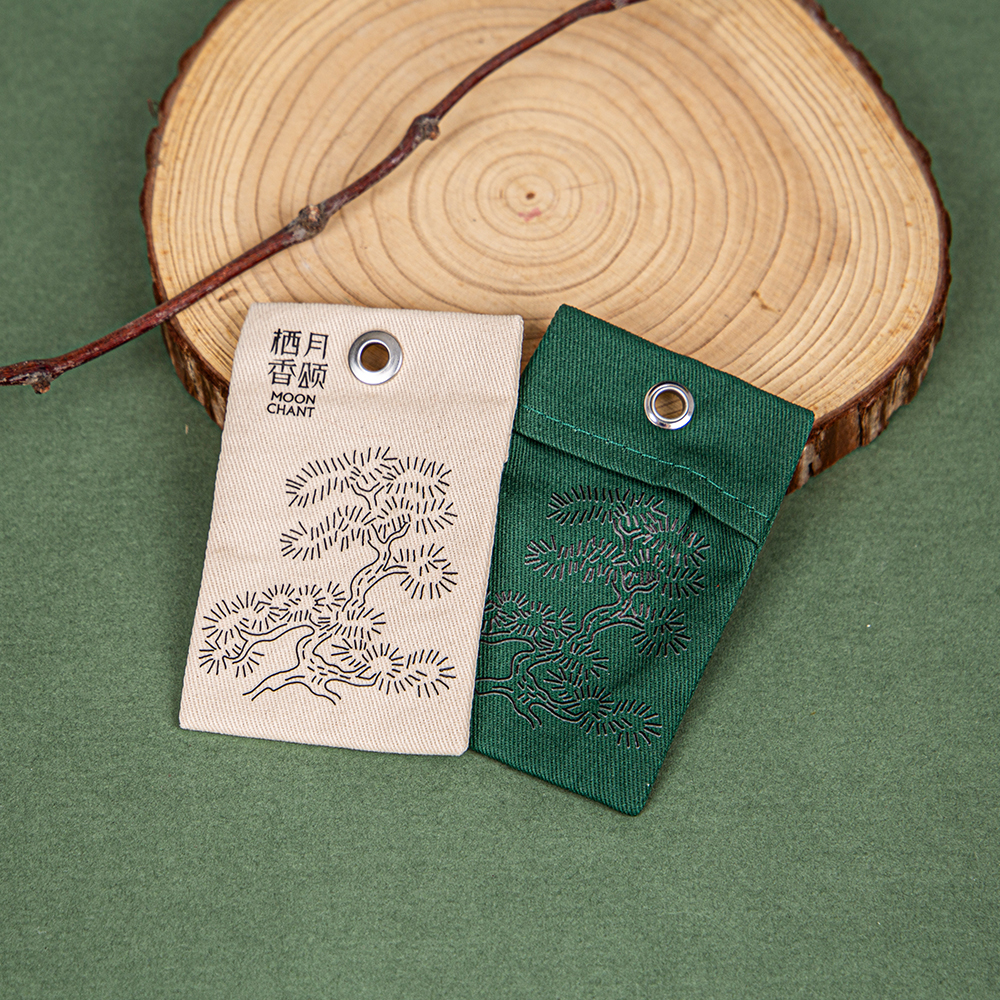 “Moonlit Fragrance” | A Fabric Scented Pouch Capturing the Essence of Eastern Flora
